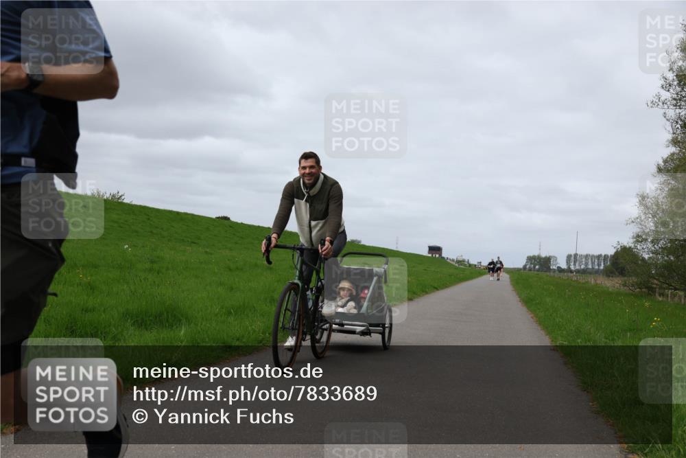 04.05.2025 - 8. Wedeler Halbmarathon Yannick Fuchs http://msf.ph/oto/7833689 04.05.2025 11:42:37 Laufen  meine-sportfotos.de
