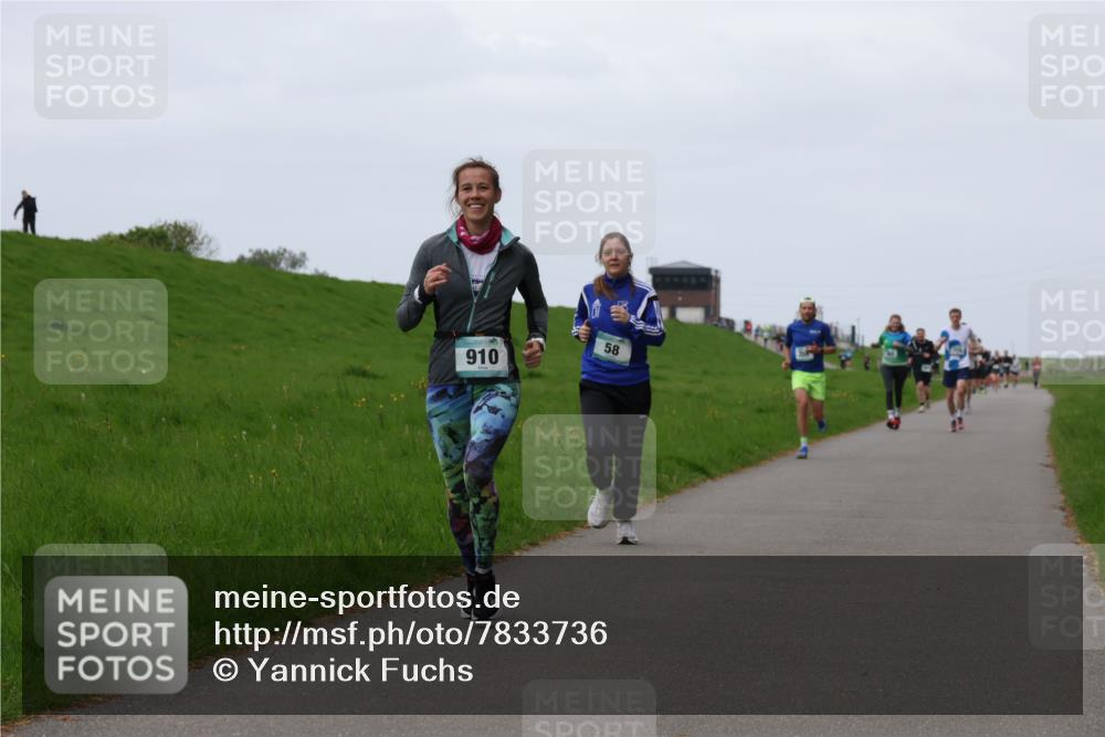 04.05.2025 - 8. Wedeler Halbmarathon Yannick Fuchs http://msf.ph/oto/7833736 04.05.2025 11:21:59 Laufen 910, 58 meine-sportfotos.de