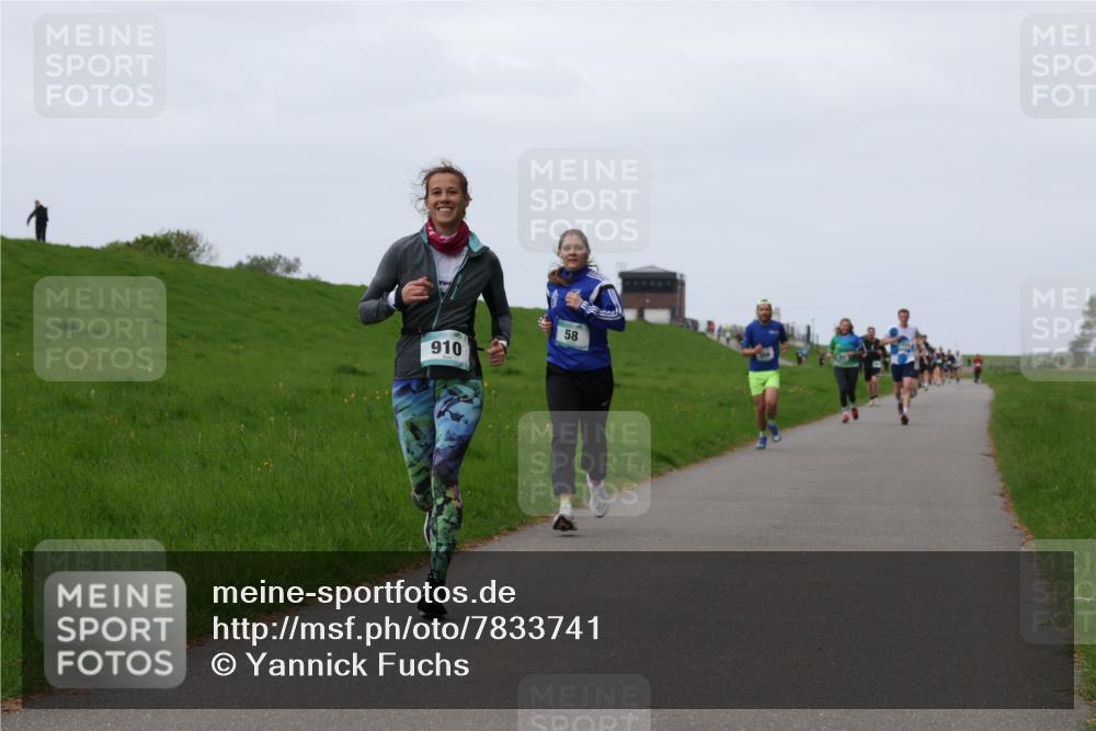 04.05.2025 - 8. Wedeler Halbmarathon Yannick Fuchs http://msf.ph/oto/7833741 04.05.2025 11:21:59 Laufen 910, 58 meine-sportfotos.de