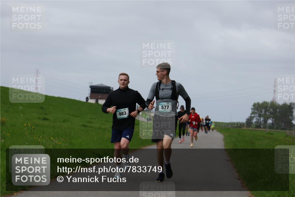 04.05.2025 - 8. Wedeler Halbmarathon Yannick Fuchs http://msf.ph/oto/7833749 04.05.2025 11:42:49 Laufen 983, 577 meine-sportfotos.de