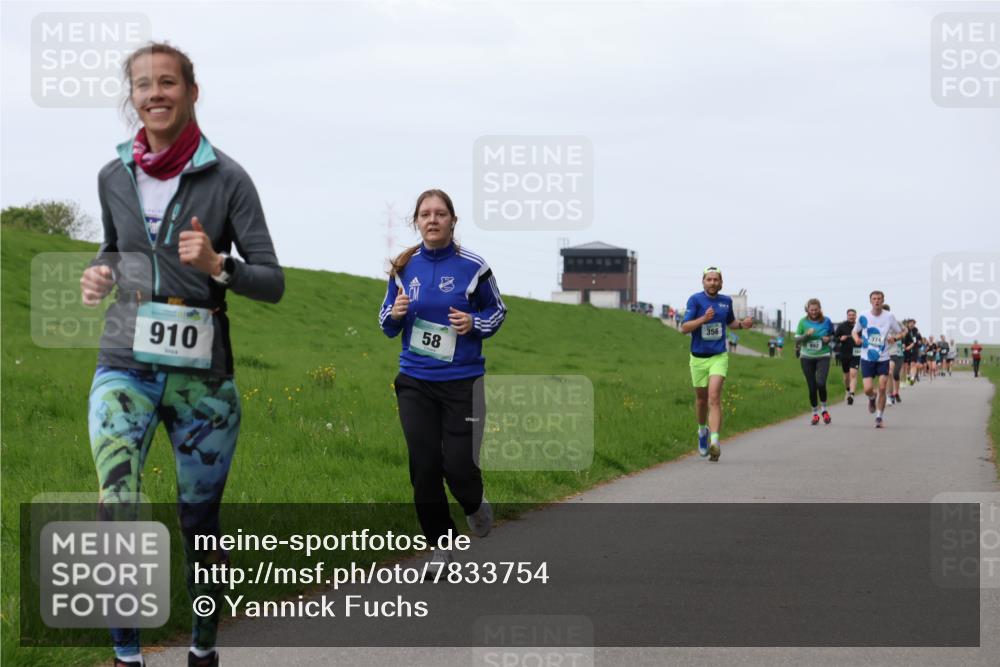 04.05.2025 - 8. Wedeler Halbmarathon Yannick Fuchs http://msf.ph/oto/7833754 04.05.2025 11:22:00 Laufen 910, 58, 356, 774 meine-sportfotos.de