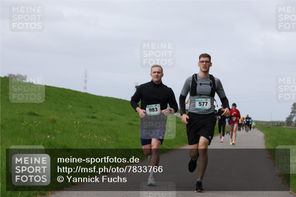 04.05.2025 - 8. Wedeler Halbmarathon Yannick Fuchs http://msf.ph/oto/7833766 04.05.2025 11:42:50 Laufen 983, 577 meine-sportfotos.de