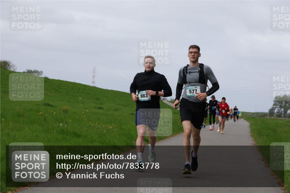 04.05.2025 - 8. Wedeler Halbmarathon Yannick Fuchs http://msf.ph/oto/7833778 04.05.2025 11:42:50 Laufen 577, 983 meine-sportfotos.de