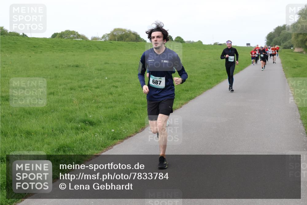 04.05.2025 - 8. Wedeler Halbmarathon Lena Gebhardt http://msf.ph/oto/7833784 04.05.2025 11:23:06 Laufen 1027, 687 meine-sportfotos.de