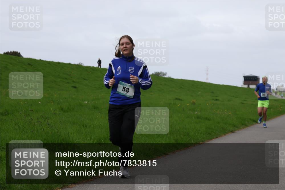 04.05.2025 - 8. Wedeler Halbmarathon Yannick Fuchs http://msf.ph/oto/7833815 04.05.2025 11:22:02 Laufen 58 meine-sportfotos.de
