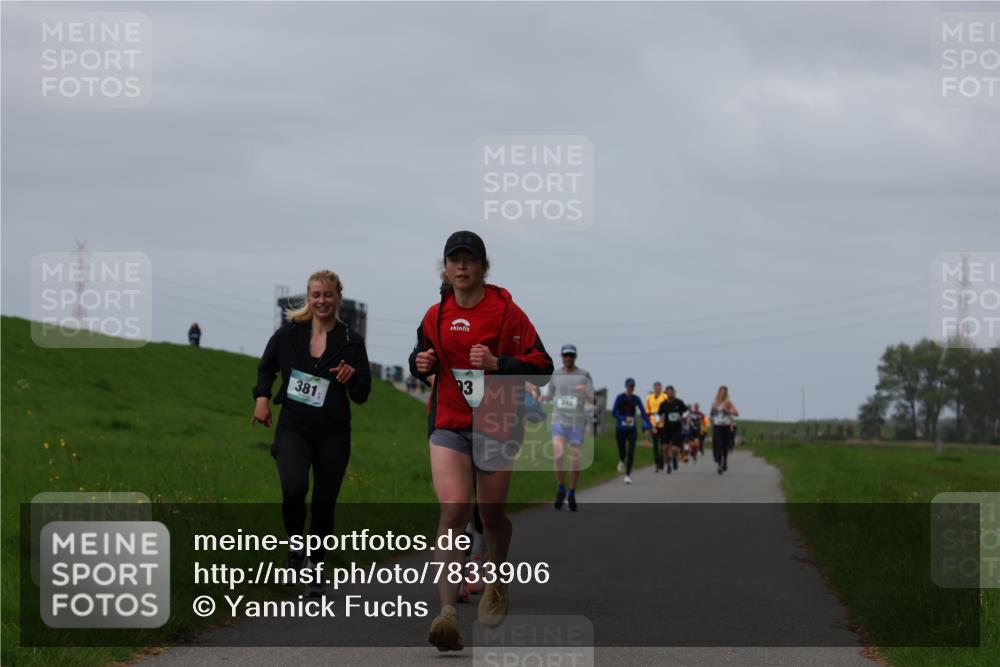 04.05.2025 - 8. Wedeler Halbmarathon Yannick Fuchs http://msf.ph/oto/7833906 04.05.2025 11:43:00 Laufen 381, 3, 24 meine-sportfotos.de