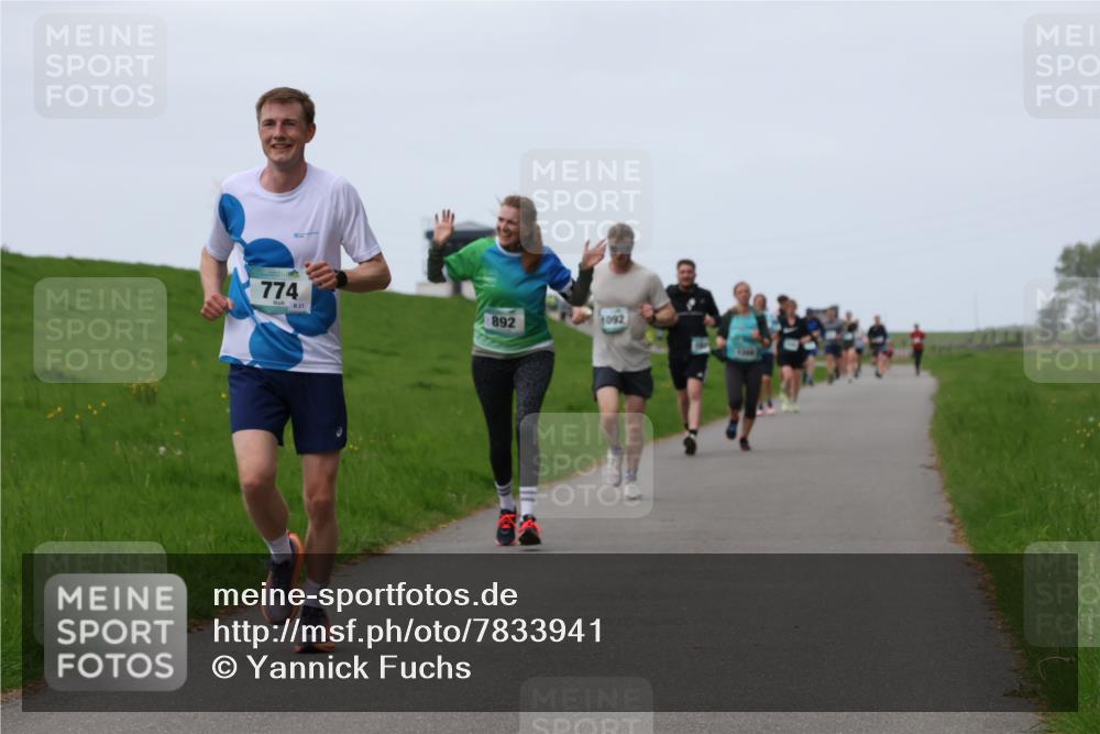 04.05.2025 - 8. Wedeler Halbmarathon Yannick Fuchs http://msf.ph/oto/7833941 04.05.2025 11:22:11 Laufen 774, 821, 892, 1092 meine-sportfotos.de