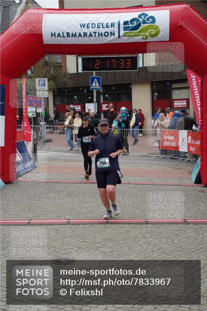 04.05.2025 - 8. Wedeler Halbmarathon Felixshl http://msf.ph/oto/7833967 04.05.2025 12:17:31 Ziel 278, 792 meine-sportfotos.de