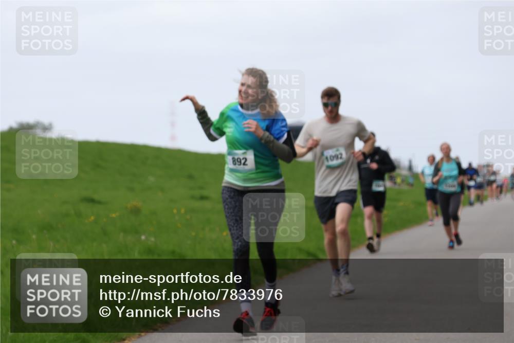 04.05.2025 - 8. Wedeler Halbmarathon Yannick Fuchs http://msf.ph/oto/7833976 04.05.2025 11:22:13 Laufen 892, 1092 meine-sportfotos.de