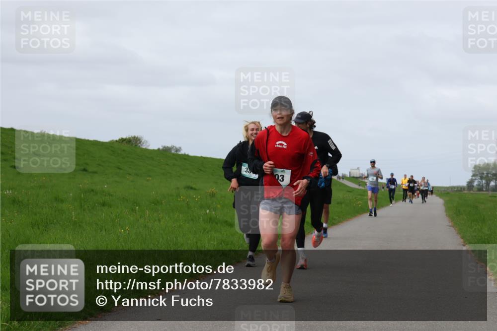 04.05.2025 - 8. Wedeler Halbmarathon Yannick Fuchs http://msf.ph/oto/7833982 04.05.2025 11:43:03 Laufen 38, 03 meine-sportfotos.de