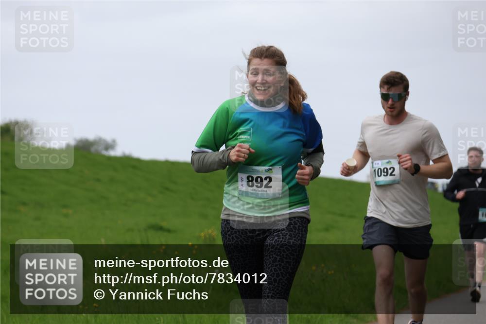 04.05.2025 - 8. Wedeler Halbmarathon Yannick Fuchs http://msf.ph/oto/7834012 04.05.2025 11:22:15 Laufen 892, 1092 meine-sportfotos.de