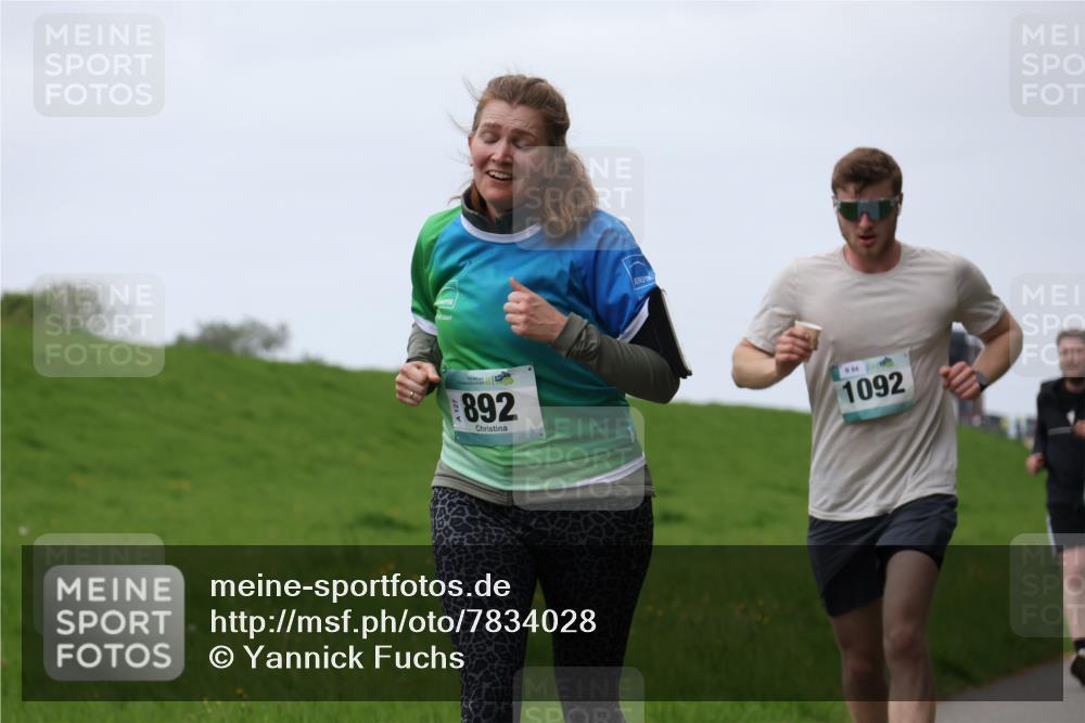 04.05.2025 - 8. Wedeler Halbmarathon Yannick Fuchs http://msf.ph/oto/7834028 04.05.2025 11:22:15 Laufen 892, 1092 meine-sportfotos.de