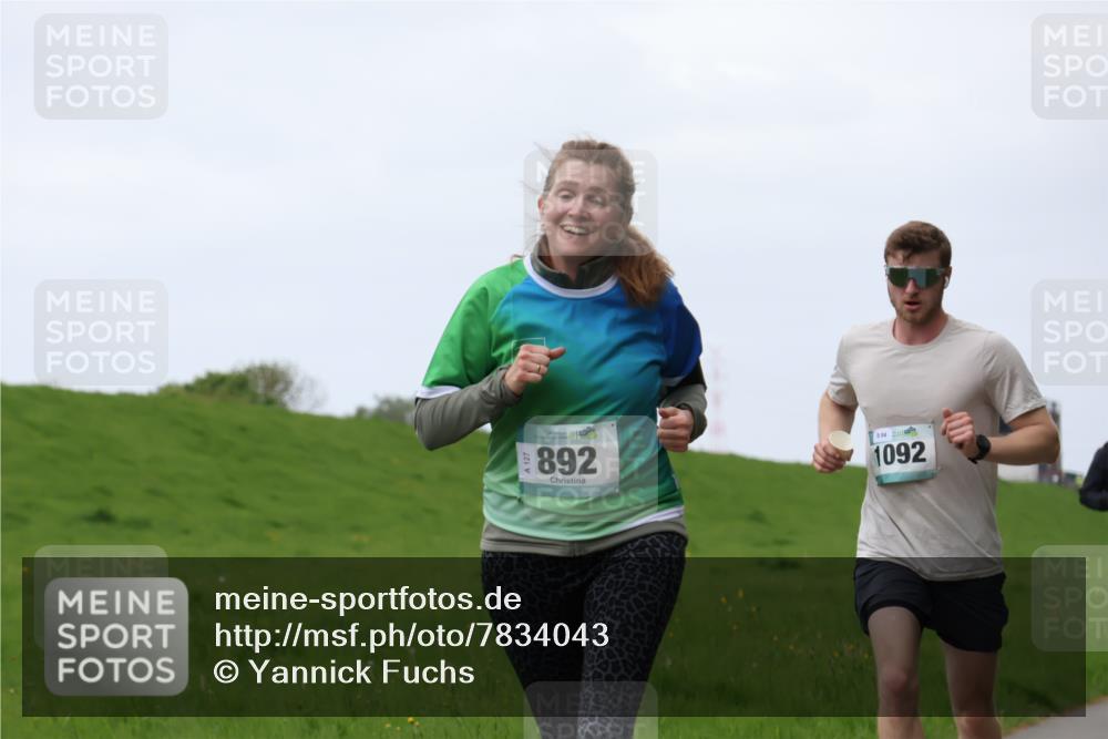 04.05.2025 - 8. Wedeler Halbmarathon Yannick Fuchs http://msf.ph/oto/7834043 04.05.2025 11:22:15 Laufen 892, 884, 1092 meine-sportfotos.de