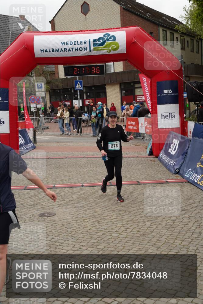04.05.2025 - 8. Wedeler Halbmarathon Felixshl http://msf.ph/oto/7834048 04.05.2025 12:17:33 Ziel 278, 792 meine-sportfotos.de