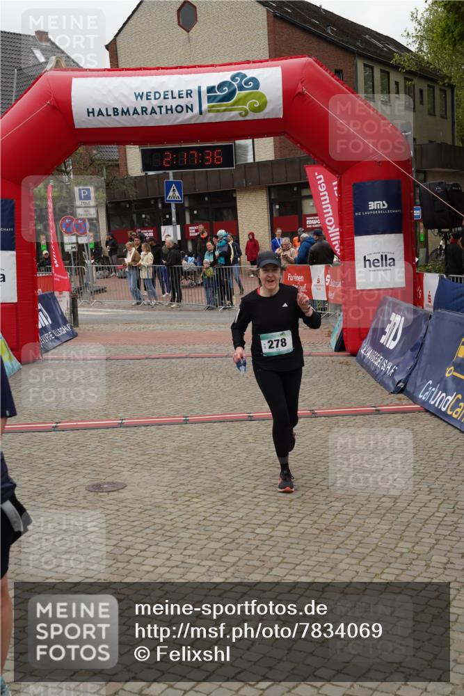 04.05.2025 - 8. Wedeler Halbmarathon Felixshl http://msf.ph/oto/7834069 04.05.2025 12:17:34 Ziel 278, 792 meine-sportfotos.de