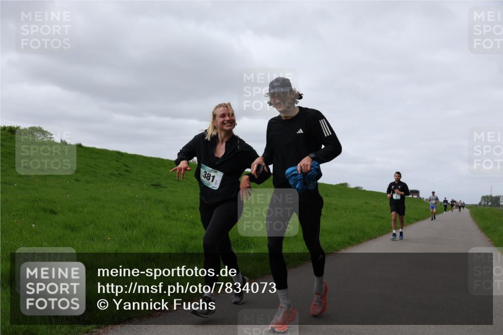 04.05.2025 - 8. Wedeler Halbmarathon Yannick Fuchs http://msf.ph/oto/7834073 04.05.2025 11:43:06 Laufen 381 meine-sportfotos.de