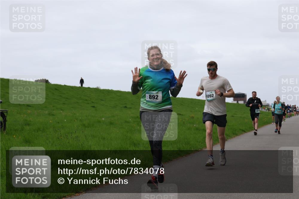 04.05.2025 - 8. Wedeler Halbmarathon Yannick Fuchs http://msf.ph/oto/7834078 04.05.2025 11:22:16 Laufen 892, 1092, 1025, 1209 meine-sportfotos.de