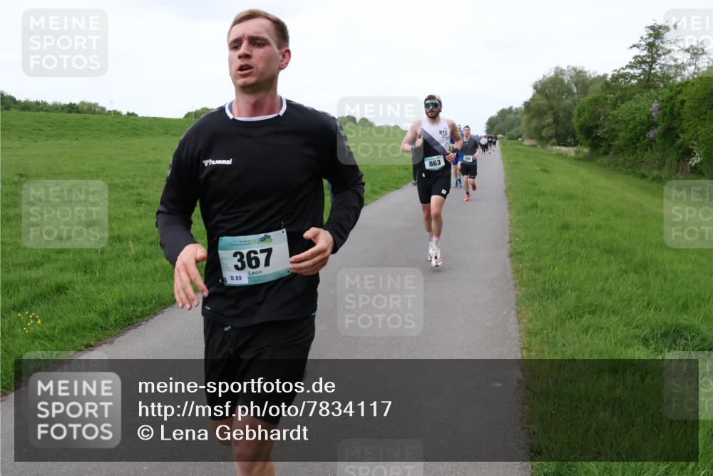 04.05.2025 - 8. Wedeler Halbmarathon Lena Gebhardt http://msf.ph/oto/7834117 04.05.2025 11:23:35 Laufen 56, 367, 89, 6, 863 meine-sportfotos.de