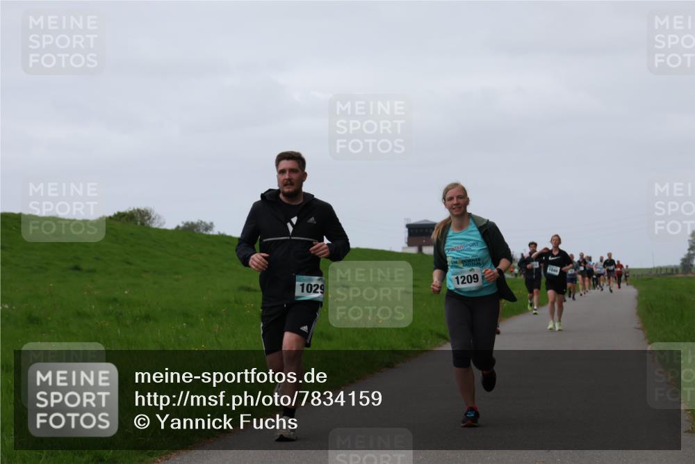 04.05.2025 - 8. Wedeler Halbmarathon Yannick Fuchs http://msf.ph/oto/7834159 04.05.2025 11:22:21 Laufen 1029, 1209, 1046 meine-sportfotos.de