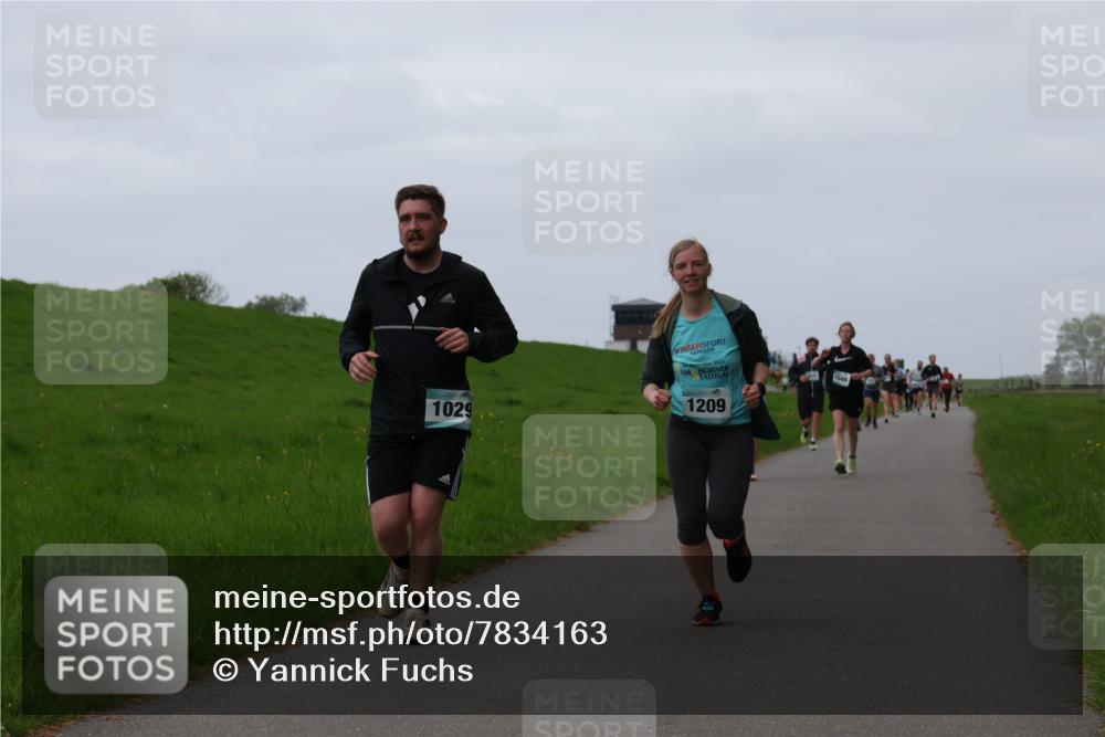 04.05.2025 - 8. Wedeler Halbmarathon Yannick Fuchs http://msf.ph/oto/7834163 04.05.2025 11:22:21 Laufen 1029, 2023, 1209 meine-sportfotos.de