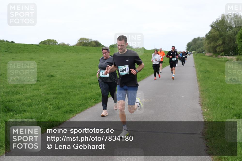 04.05.2025 - 8. Wedeler Halbmarathon Lena Gebhardt http://msf.ph/oto/7834180 04.05.2025 11:23:44 Laufen 22, 394 meine-sportfotos.de