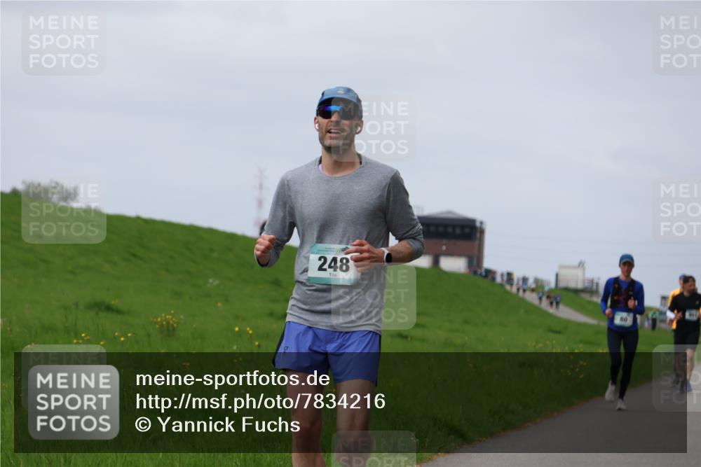 04.05.2025 - 8. Wedeler Halbmarathon Yannick Fuchs http://msf.ph/oto/7834216 04.05.2025 11:43:12 Laufen 248 meine-sportfotos.de