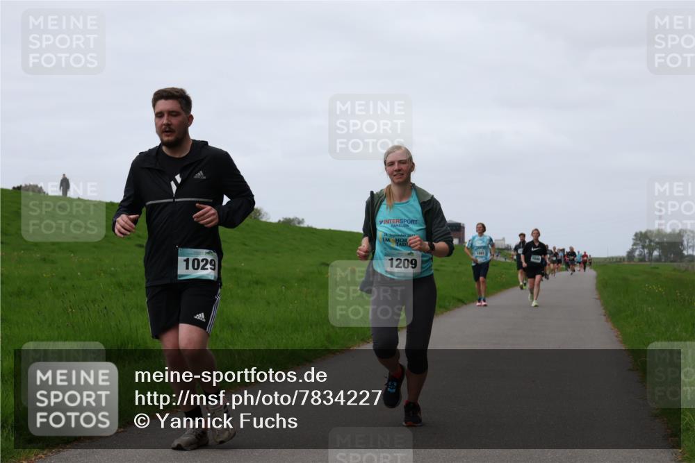 04.05.2025 - 8. Wedeler Halbmarathon Yannick Fuchs http://msf.ph/oto/7834227 04.05.2025 11:22:23 Laufen 1029, 24, 2029, 1209, 1046 meine-sportfotos.de