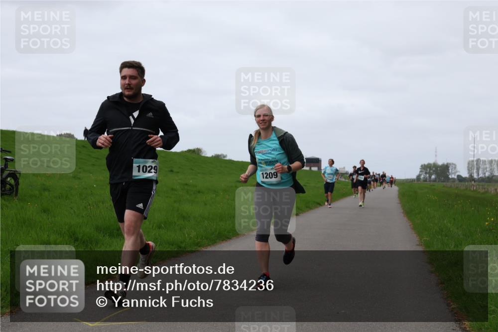 04.05.2025 - 8. Wedeler Halbmarathon Yannick Fuchs http://msf.ph/oto/7834236 04.05.2025 11:22:23 Laufen 1029, 2023, 1209 meine-sportfotos.de
