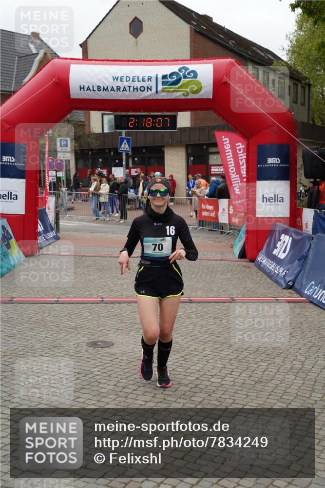 04.05.2025 - 8. Wedeler Halbmarathon Felixshl http://msf.ph/oto/7834249 04.05.2025 12:18:05 Ziel 70 meine-sportfotos.de