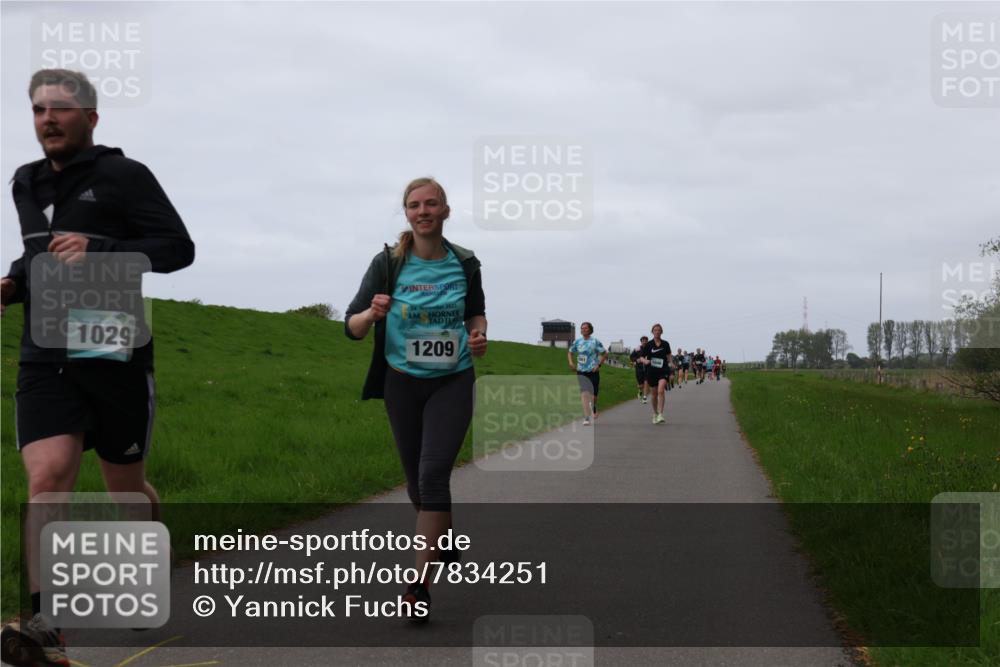 04.05.2025 - 8. Wedeler Halbmarathon Yannick Fuchs http://msf.ph/oto/7834251 04.05.2025 11:22:24 Laufen 1029, 24, 2023, 1209 meine-sportfotos.de