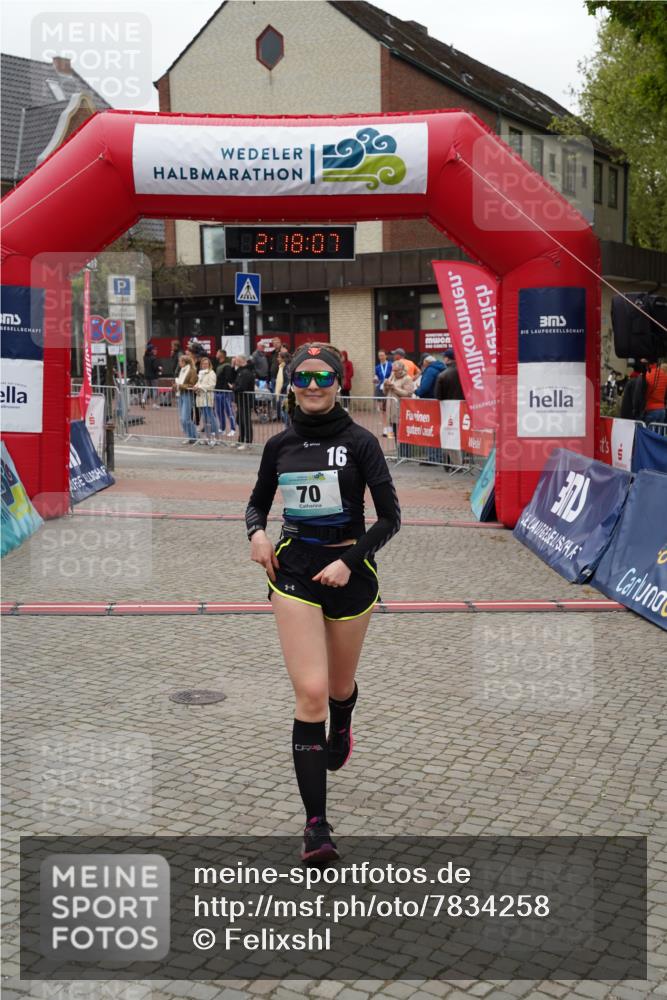 04.05.2025 - 8. Wedeler Halbmarathon Felixshl http://msf.ph/oto/7834258 04.05.2025 12:18:05 Ziel 70 meine-sportfotos.de
