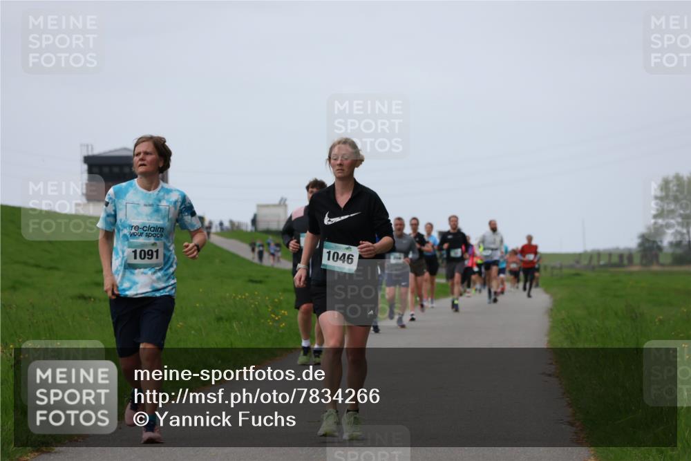 04.05.2025 - 8. Wedeler Halbmarathon Yannick Fuchs http://msf.ph/oto/7834266 04.05.2025 11:22:25 Laufen 1091, 1046 meine-sportfotos.de