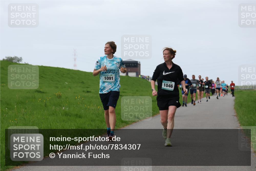 04.05.2025 - 8. Wedeler Halbmarathon Yannick Fuchs http://msf.ph/oto/7834307 04.05.2025 11:22:27 Laufen 1091, 1046 meine-sportfotos.de