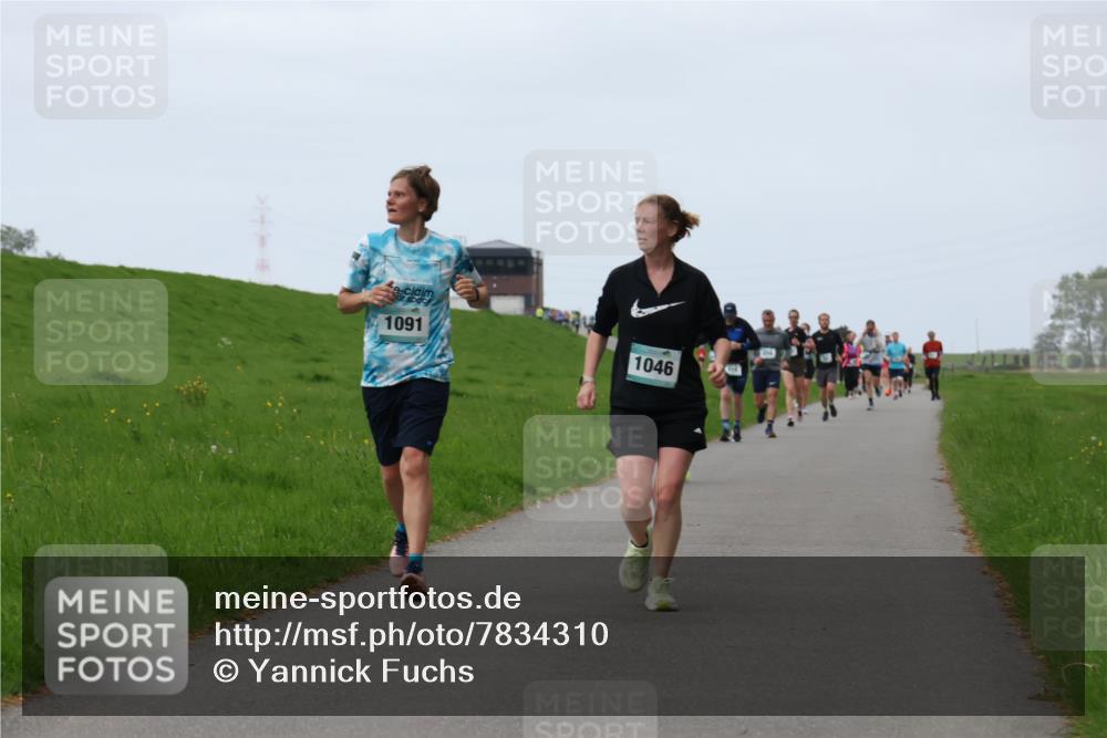 04.05.2025 - 8. Wedeler Halbmarathon Yannick Fuchs http://msf.ph/oto/7834310 04.05.2025 11:22:27 Laufen 1091, 1046 meine-sportfotos.de