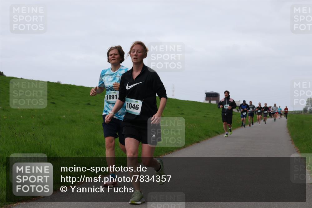 04.05.2025 - 8. Wedeler Halbmarathon Yannick Fuchs http://msf.ph/oto/7834357 04.05.2025 11:22:30 Laufen 1091, 1046, 815 meine-sportfotos.de
