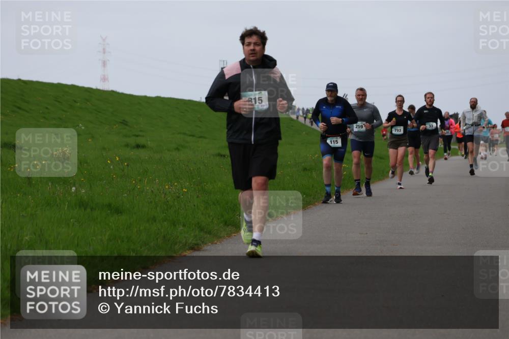 04.05.2025 - 8. Wedeler Halbmarathon Yannick Fuchs http://msf.ph/oto/7834413 04.05.2025 11:22:33 Laufen 815, 115, 259, 793 meine-sportfotos.de