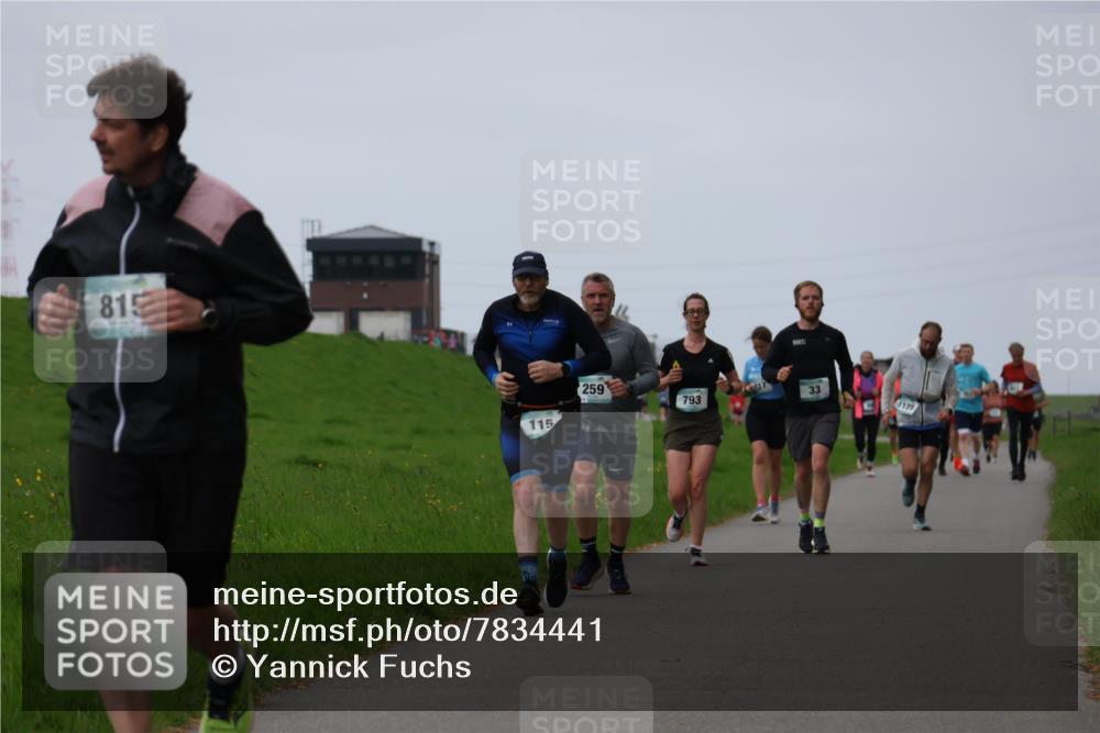 04.05.2025 - 8. Wedeler Halbmarathon Yannick Fuchs http://msf.ph/oto/7834441 04.05.2025 11:22:35 Laufen 815, 115, 259, 33, 1129, 793 meine-sportfotos.de