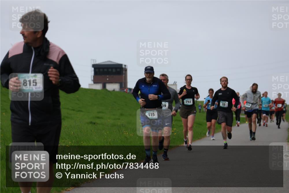 04.05.2025 - 8. Wedeler Halbmarathon Yannick Fuchs http://msf.ph/oto/7834468 04.05.2025 11:22:36 Laufen 815, 115, 59, 793, 33 meine-sportfotos.de