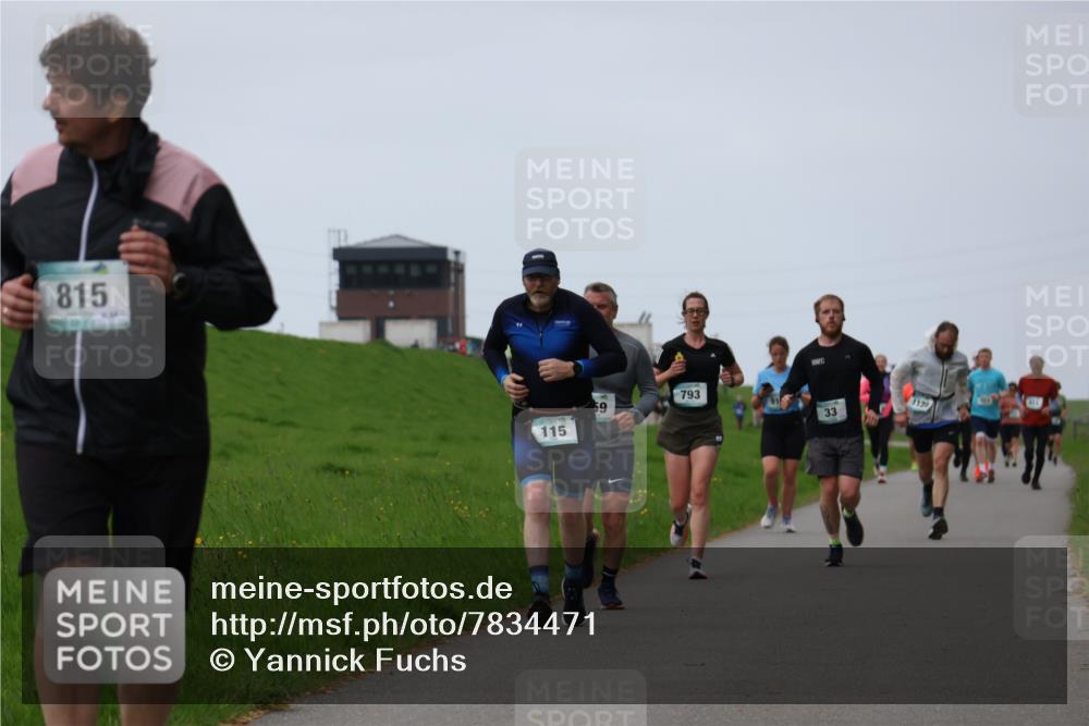 04.05.2025 - 8. Wedeler Halbmarathon Yannick Fuchs http://msf.ph/oto/7834471 04.05.2025 11:22:36 Laufen 815, 115, 69, 793, 33, 1129 meine-sportfotos.de