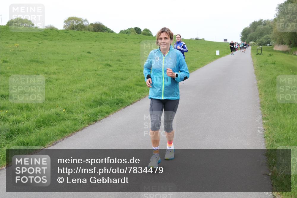 04.05.2025 - 8. Wedeler Halbmarathon Lena Gebhardt http://msf.ph/oto/7834479 04.05.2025 11:24:25 Laufen 111 meine-sportfotos.de