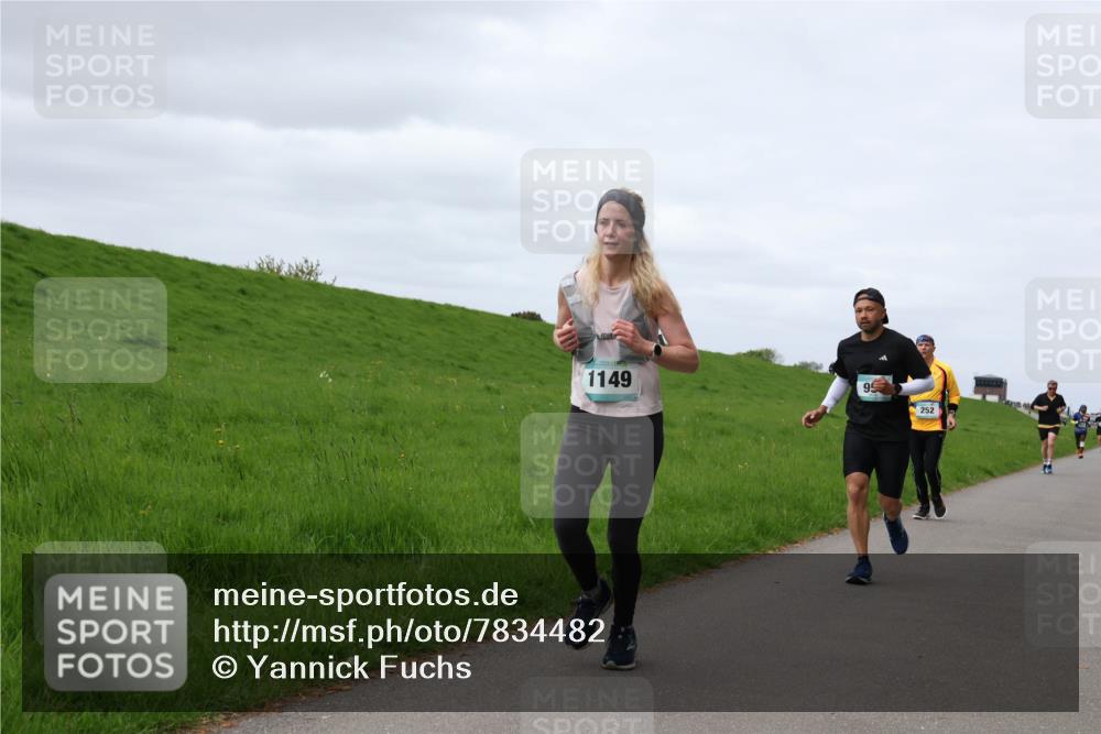 04.05.2025 - 8. Wedeler Halbmarathon Yannick Fuchs http://msf.ph/oto/7834482 04.05.2025 11:43:27 Laufen 1149, 99, 252 meine-sportfotos.de