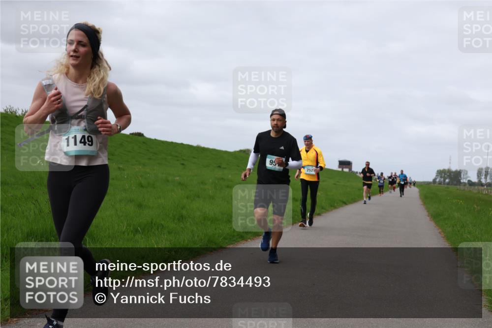04.05.2025 - 8. Wedeler Halbmarathon Yannick Fuchs http://msf.ph/oto/7834493 04.05.2025 11:43:28 Laufen 1149, 95, 252 meine-sportfotos.de