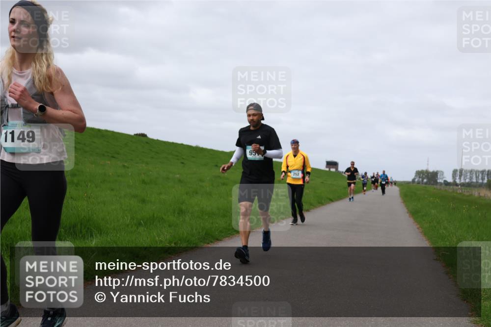 04.05.2025 - 8. Wedeler Halbmarathon Yannick Fuchs http://msf.ph/oto/7834500 04.05.2025 11:43:28 Laufen 1149, 95, 252 meine-sportfotos.de