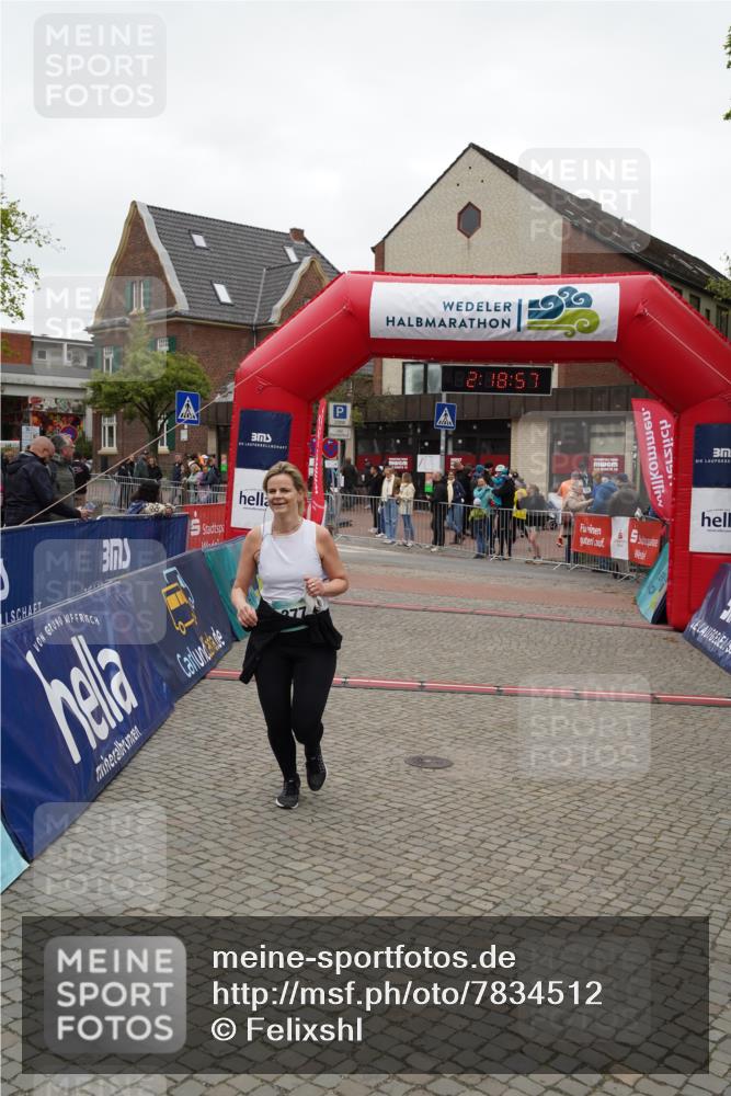 04.05.2025 - 8. Wedeler Halbmarathon Felixshl http://msf.ph/oto/7834512 04.05.2025 12:18:55 Ziel 377 meine-sportfotos.de