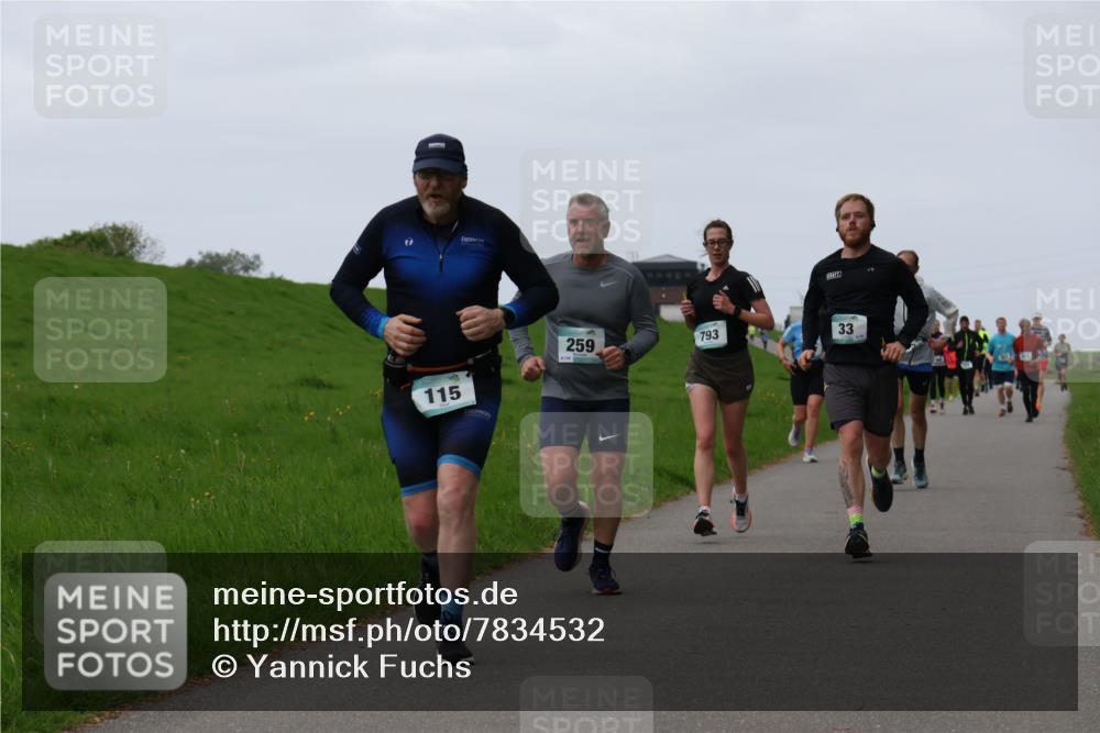 04.05.2025 - 8. Wedeler Halbmarathon Yannick Fuchs http://msf.ph/oto/7834532 04.05.2025 11:22:42 Laufen 115, 134, 259, 793, 33 meine-sportfotos.de