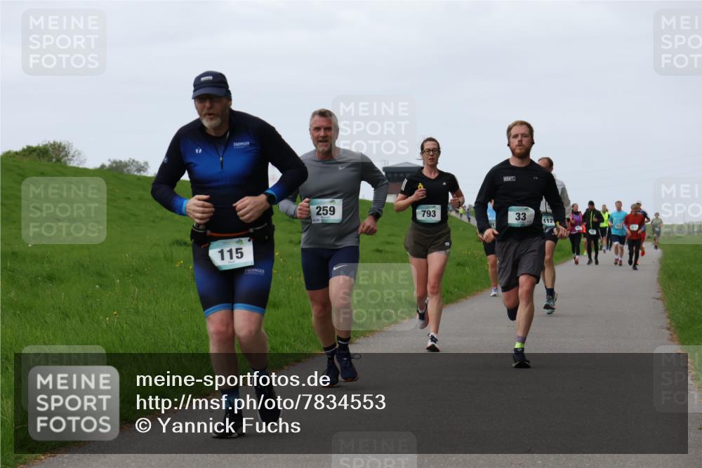 04.05.2025 - 8. Wedeler Halbmarathon Yannick Fuchs http://msf.ph/oto/7834553 04.05.2025 11:22:42 Laufen 115, 259, 793, 33, 112 meine-sportfotos.de