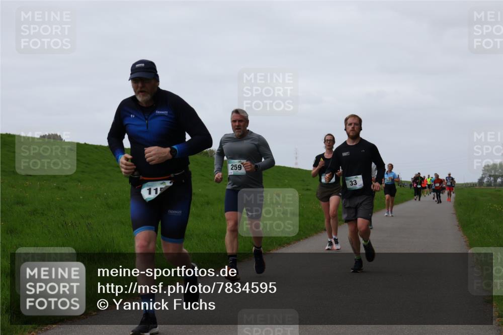 04.05.2025 - 8. Wedeler Halbmarathon Yannick Fuchs http://msf.ph/oto/7834595 04.05.2025 11:22:44 Laufen 11, 259, 33 meine-sportfotos.de