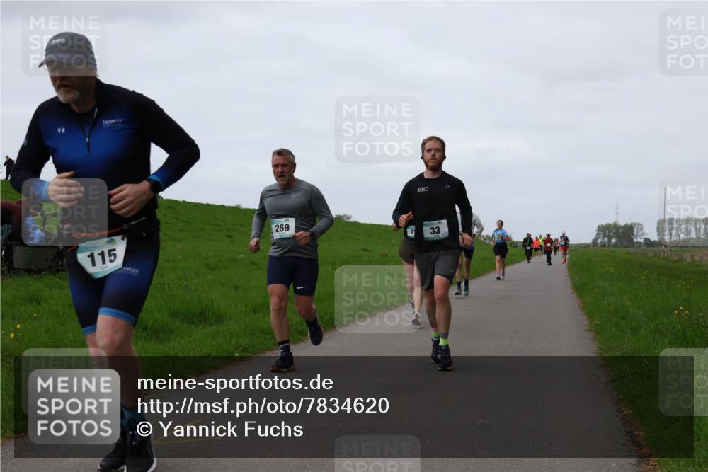 04.05.2025 - 8. Wedeler Halbmarathon Yannick Fuchs http://msf.ph/oto/7834620 04.05.2025 11:22:45 Laufen 115, 259, 33 meine-sportfotos.de