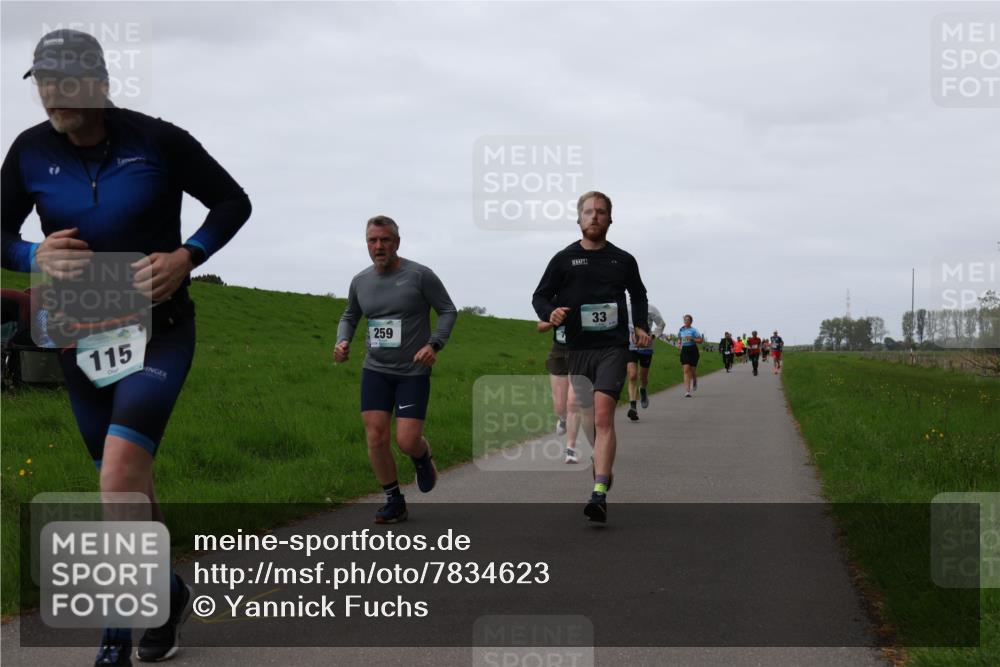 04.05.2025 - 8. Wedeler Halbmarathon Yannick Fuchs http://msf.ph/oto/7834623 04.05.2025 11:22:45 Laufen 115, 259, 33, 9 meine-sportfotos.de