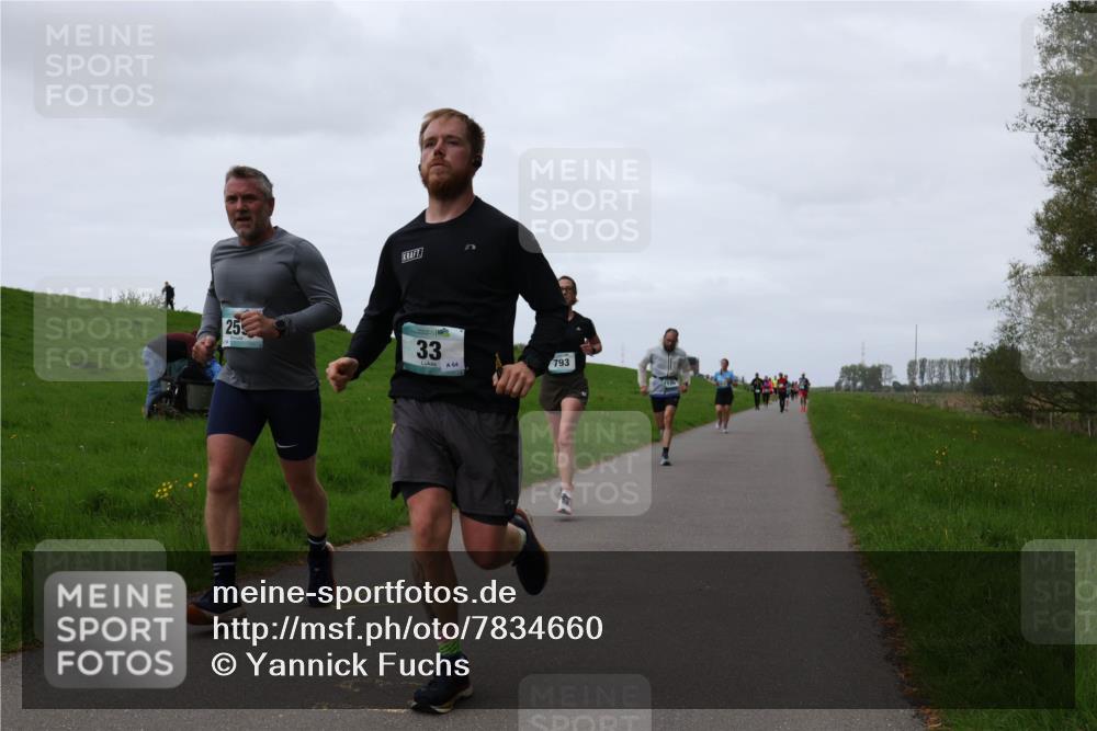 04.05.2025 - 8. Wedeler Halbmarathon Yannick Fuchs http://msf.ph/oto/7834660 04.05.2025 11:22:46 Laufen 25, 33, 64, 793 meine-sportfotos.de